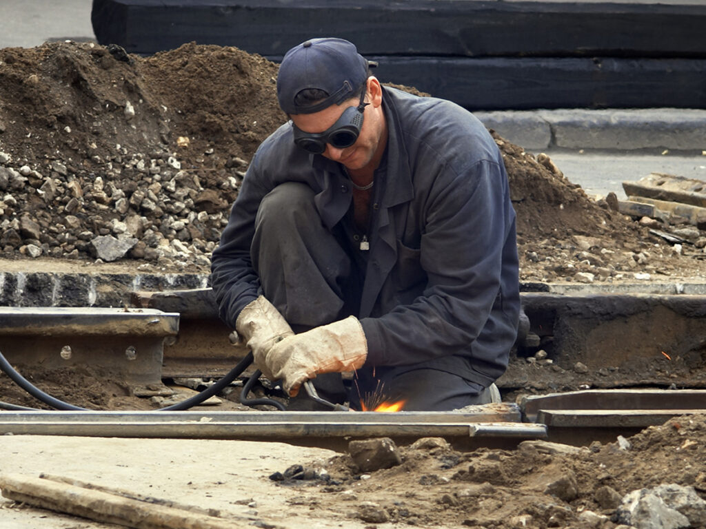 1200x900GMB-2 Welder wearing safety glasses