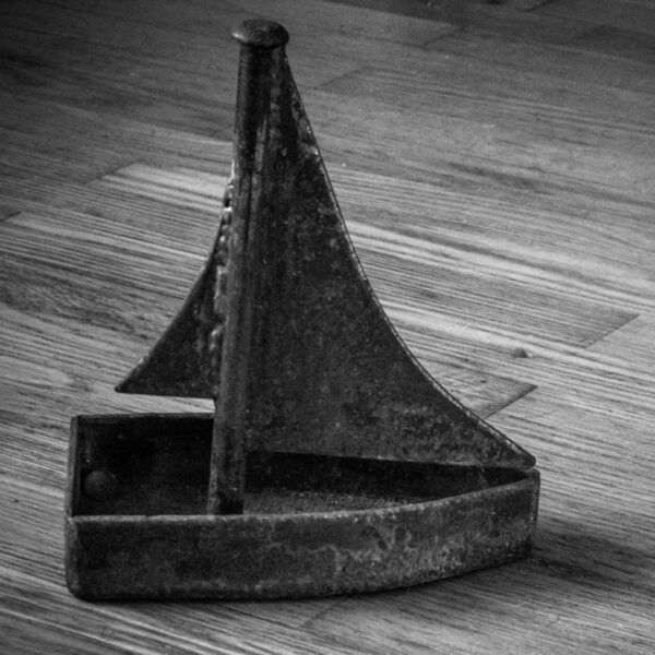 metal toy boat